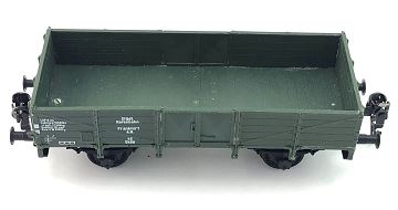 <b>SCE techno plastics Niederbordwagen </b><br>Spur 0<br>Niederbordwagen Städt. Hafenbahn Frankfurt a.M.<br>mit Federpuffer<br><br><br>leichte Gebrauchsspuren<br>Zustand: 2 ohne Verpackung<br>Preis: 40,00 Euro<br><br><b><b><font color=#cc0000></font></b></b><br>