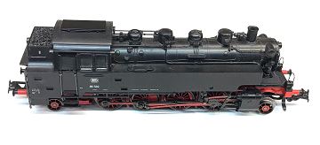 <b>Märklin </b><br>AC Digital<br>BR 86 582 der DB<br>Dampflokomotive <br><br><br><br>Zustand: 2 ohne Originalverpackung<br>Preis: 80,00 €<br><br><b><b><font color=#cc0000>VERKAUFT</font></b></b><br>