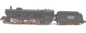 <b>Märklin mini-club Z 88183</b><br>DC analog<br>BR 18 137 der DR<br>Dampflokomotive<br><br><br><br>Zustand: 1-2 mit Originalverpackung<br>Preis: 90,00 Euro<br><br><b><b><font color=#cc0000></font></b></b><br>